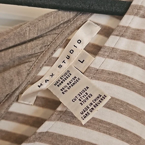 Women's top - Picture 3 of 4